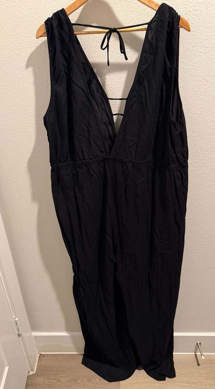 Minkpink Blackβ Sleeveless Jumpsuit Size XXL